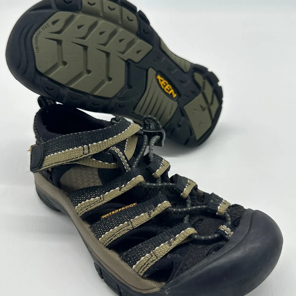 Keen Newport H2 Hiking Waterproof Sandals Kid's Size‎ 12